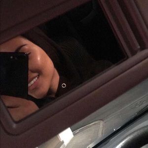 Meet your Posher, Alina